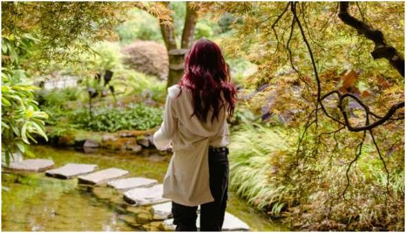 How to Manage Physical Pain While Walking